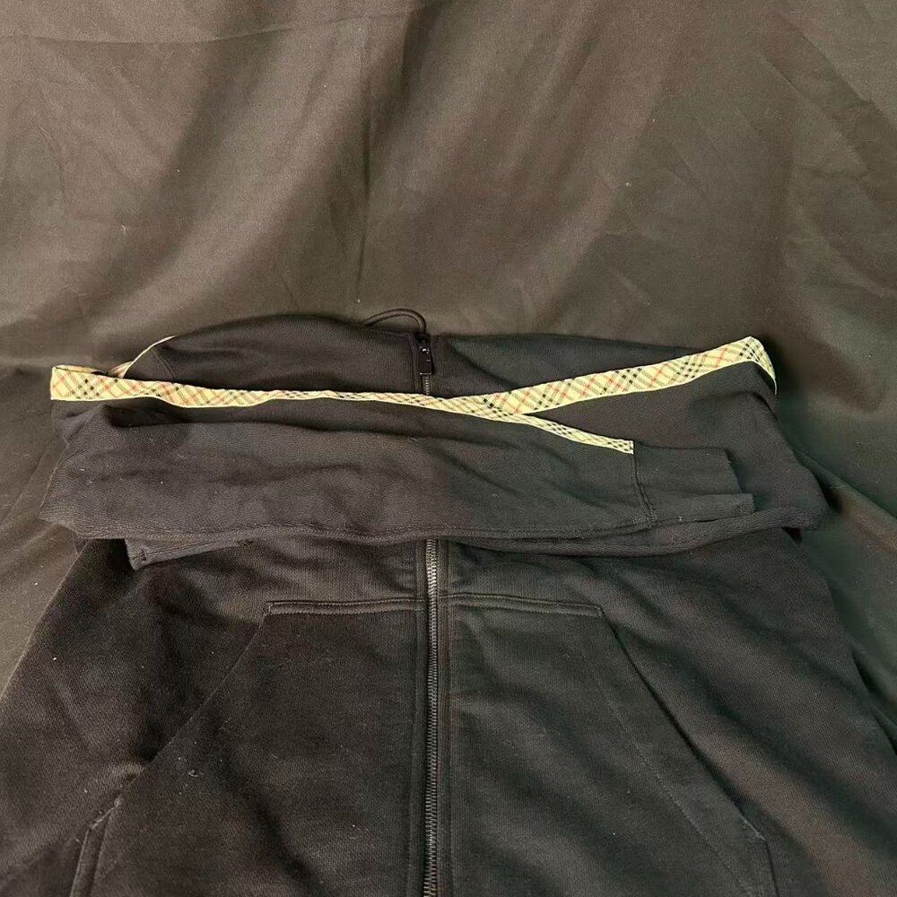 Burberry jacket black like new